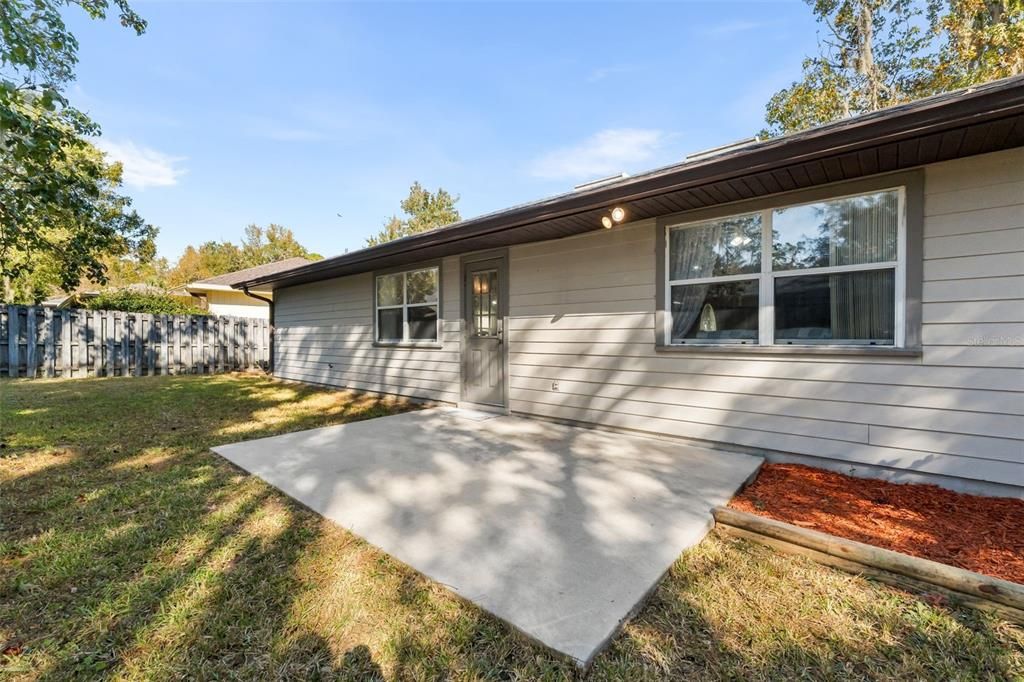 Active With Contract: $329,900 (4 beds, 2 baths, 1569 Square Feet)