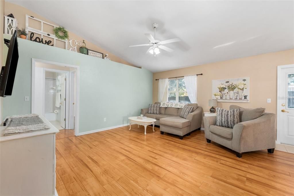 Active With Contract: $329,900 (4 beds, 2 baths, 1569 Square Feet)