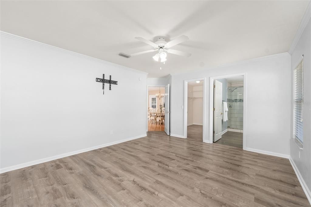 Active With Contract: $329,900 (4 beds, 2 baths, 1569 Square Feet)