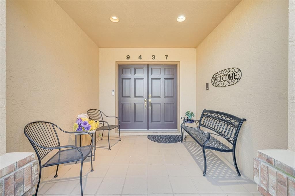 For Sale: $530,000 (4 beds, 2 baths, 2448 Square Feet)