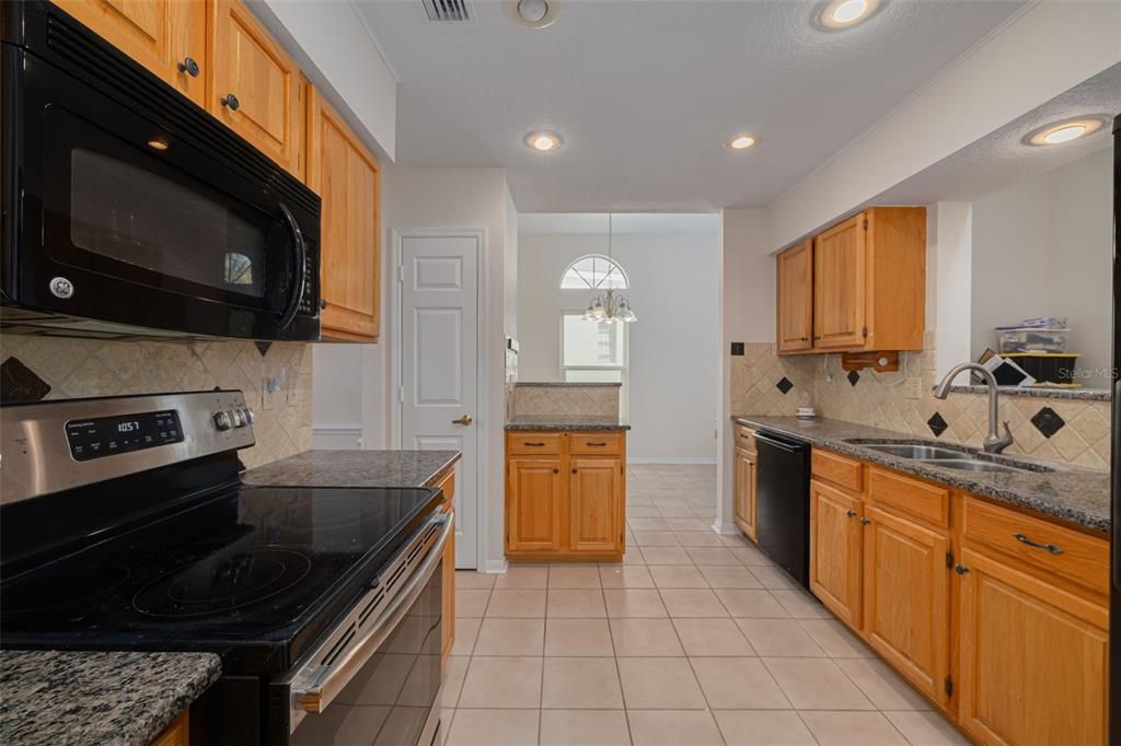 For Sale: $530,000 (4 beds, 2 baths, 2448 Square Feet)