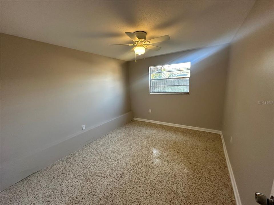 Под контрактом: $1,540 (2 спален, 1 ванн, 856 Квадратных фут)