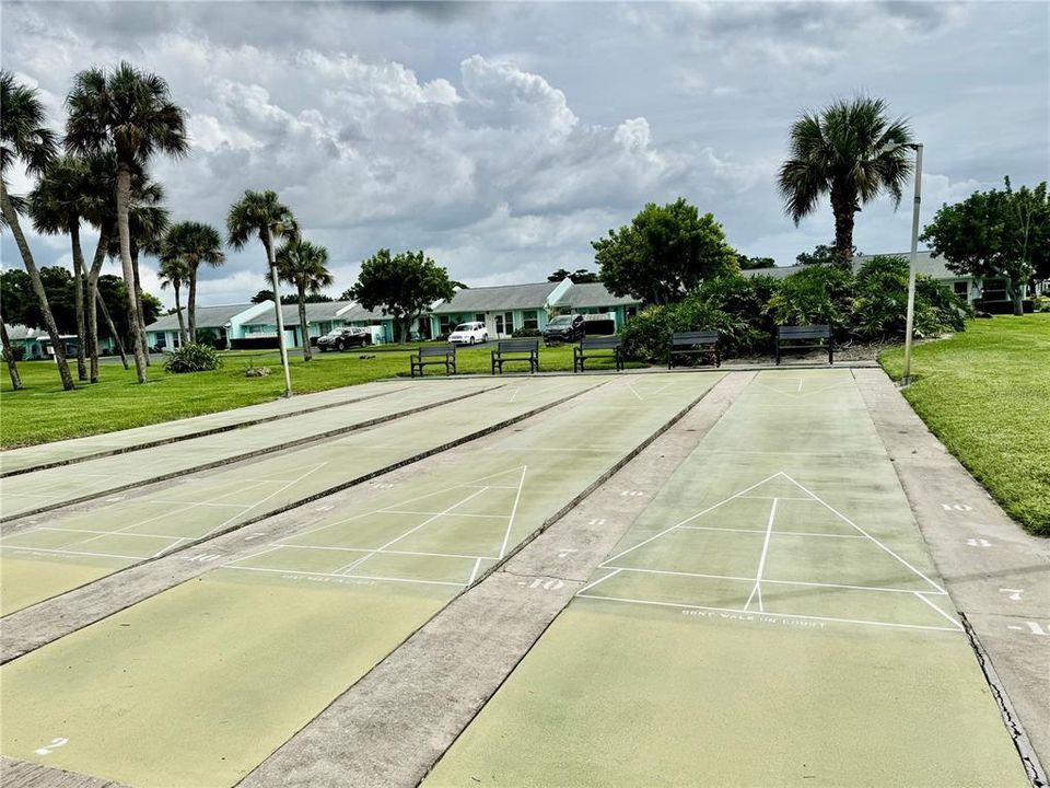 На продажу: $199,000 (2 спален, 2 ванн, 1015 Квадратных фут)