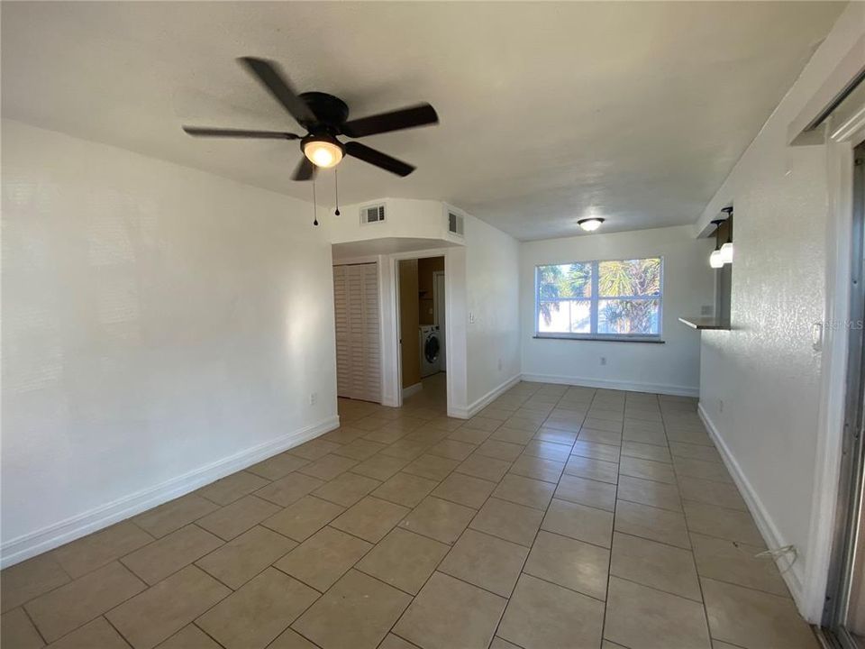 En Renta: $1,550 (3 camas, 1 baños, 940 Pies cuadrados)