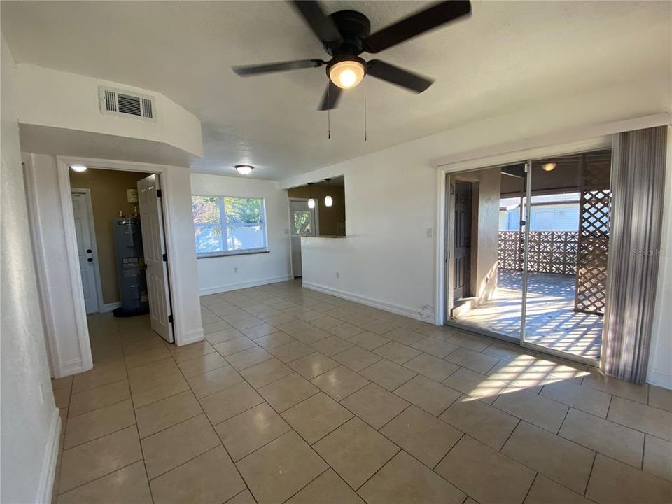 En Renta: $1,550 (3 camas, 1 baños, 940 Pies cuadrados)