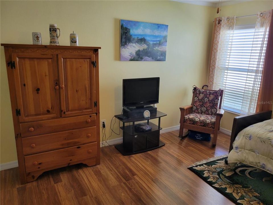 待售: $369,900 (3 贝兹, 2 浴室, 1607 平方英尺)