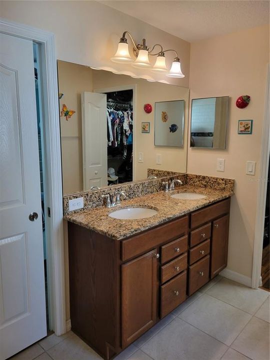 待售: $369,900 (3 贝兹, 2 浴室, 1607 平方英尺)