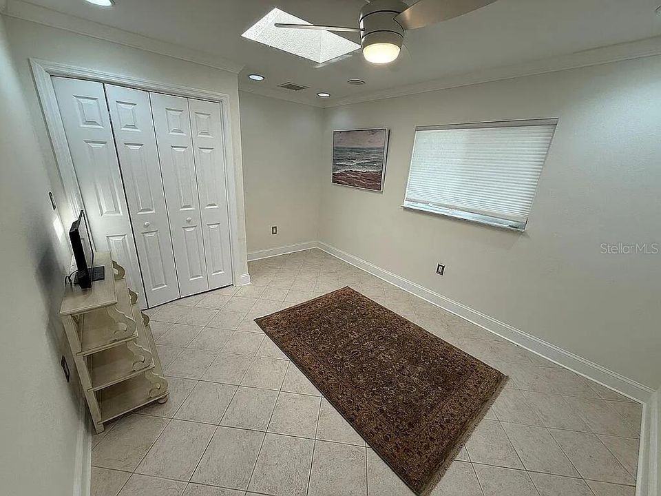 For Sale: $2,190,000 (4 beds, 4 baths, 2900 Square Feet)