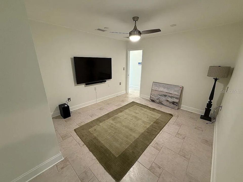 For Sale: $2,190,000 (4 beds, 4 baths, 2900 Square Feet)