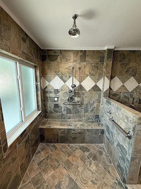 For Sale: $2,190,000 (4 beds, 4 baths, 2900 Square Feet)