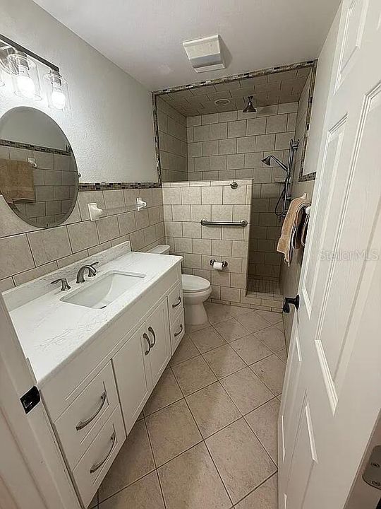 For Sale: $2,190,000 (4 beds, 4 baths, 2900 Square Feet)