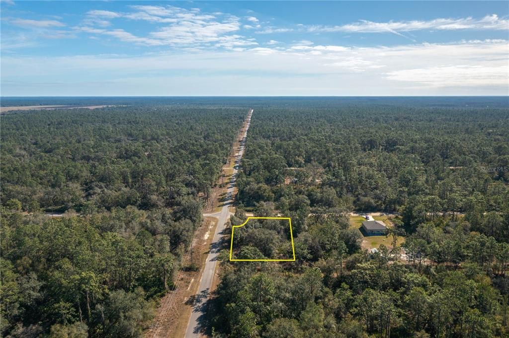 En Venta: $18,000 (0.55 acres)