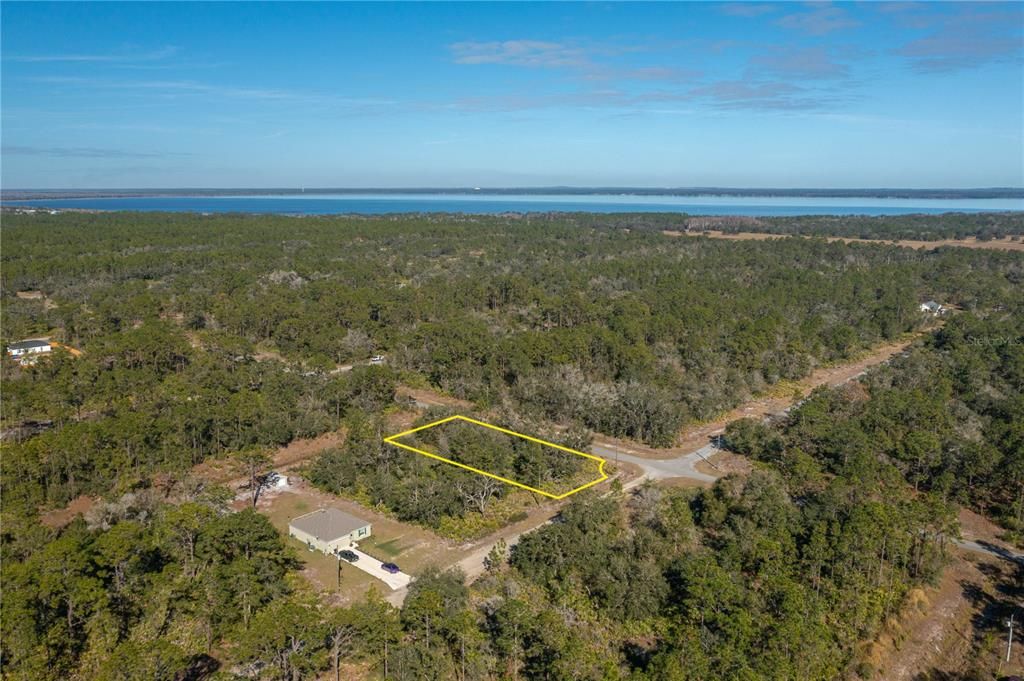 En Venta: $18,000 (0.55 acres)