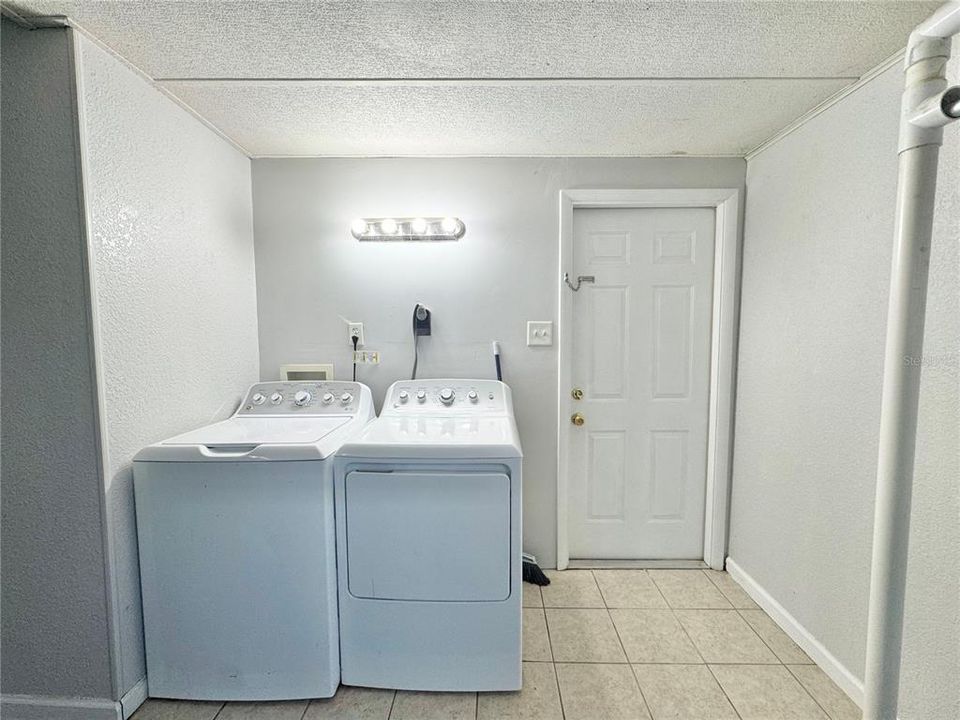 出租: $1,600 (3 贝兹, 2 浴室, 1080 平方英尺)