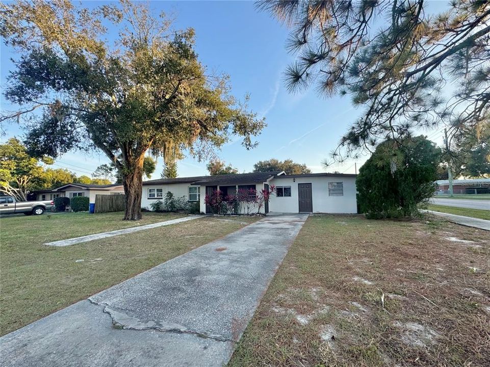 出租: $1,600 (3 贝兹, 2 浴室, 1080 平方英尺)