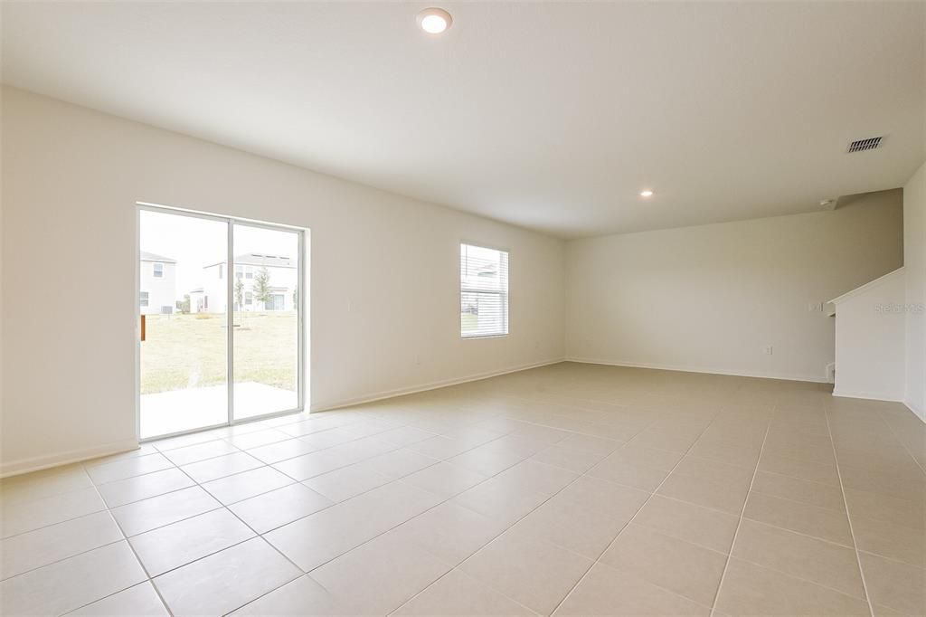 出租: $2,495 (4 贝兹, 2 浴室, 2583 平方英尺)