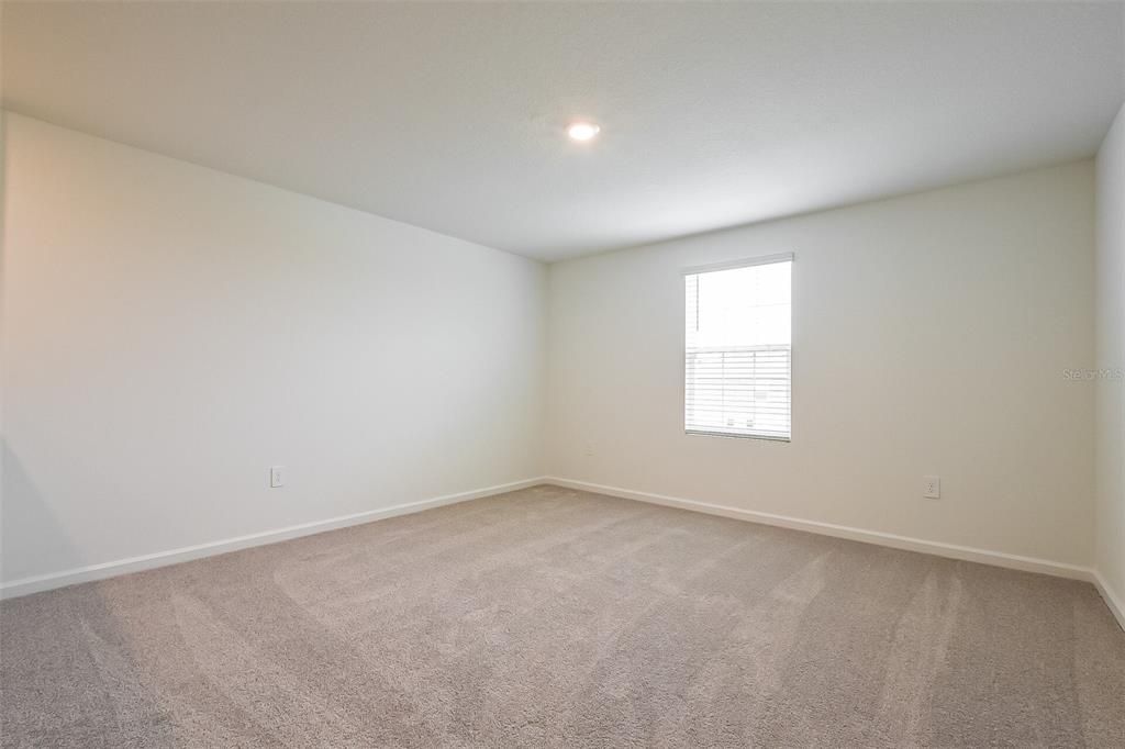 出租: $2,495 (4 贝兹, 2 浴室, 2583 平方英尺)