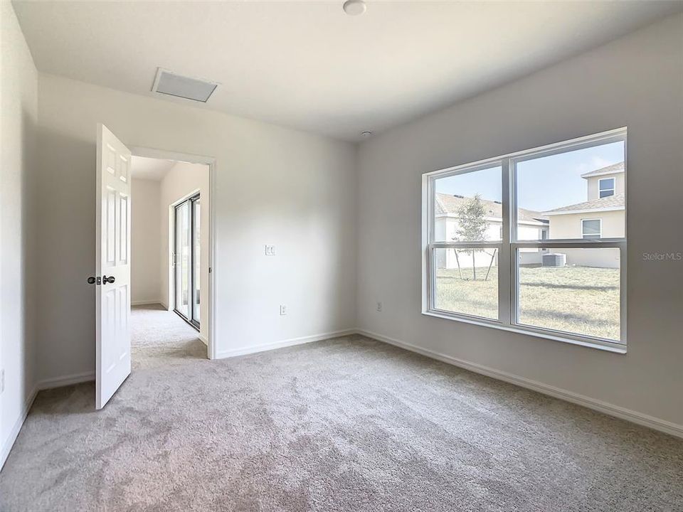 For Rent: $2,095 (4 beds, 2 baths, 1495 Square Feet)