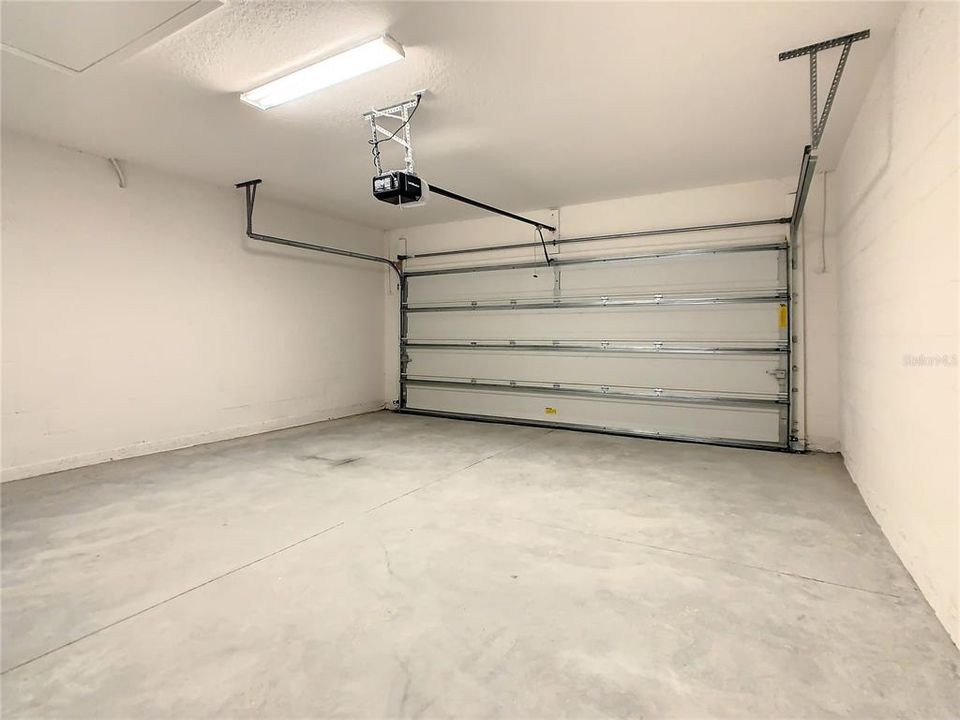 For Rent: $2,095 (4 beds, 2 baths, 1495 Square Feet)