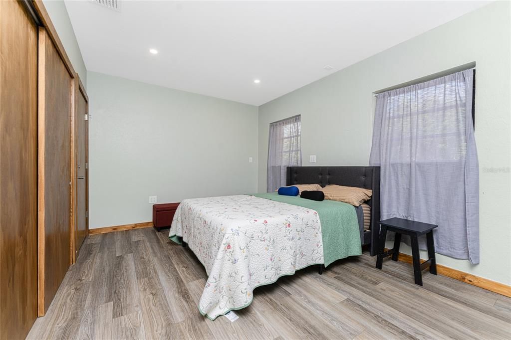 En Venta: $599,000 (3 camas, 2 baños, 2136 Pies cuadrados)