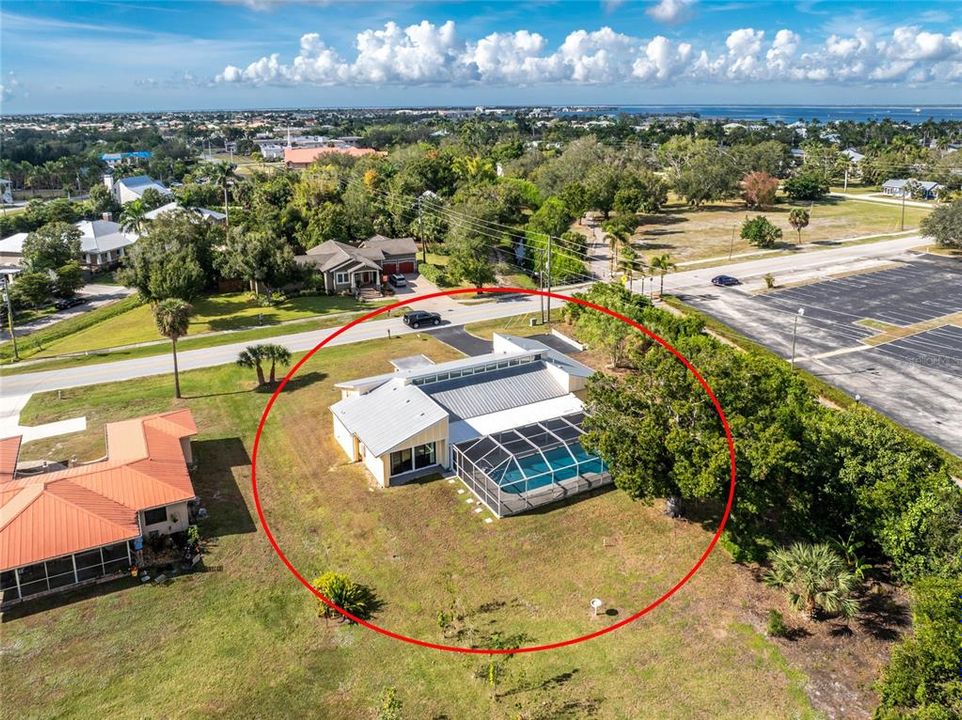 En Venta: $599,000 (3 camas, 2 baños, 2136 Pies cuadrados)