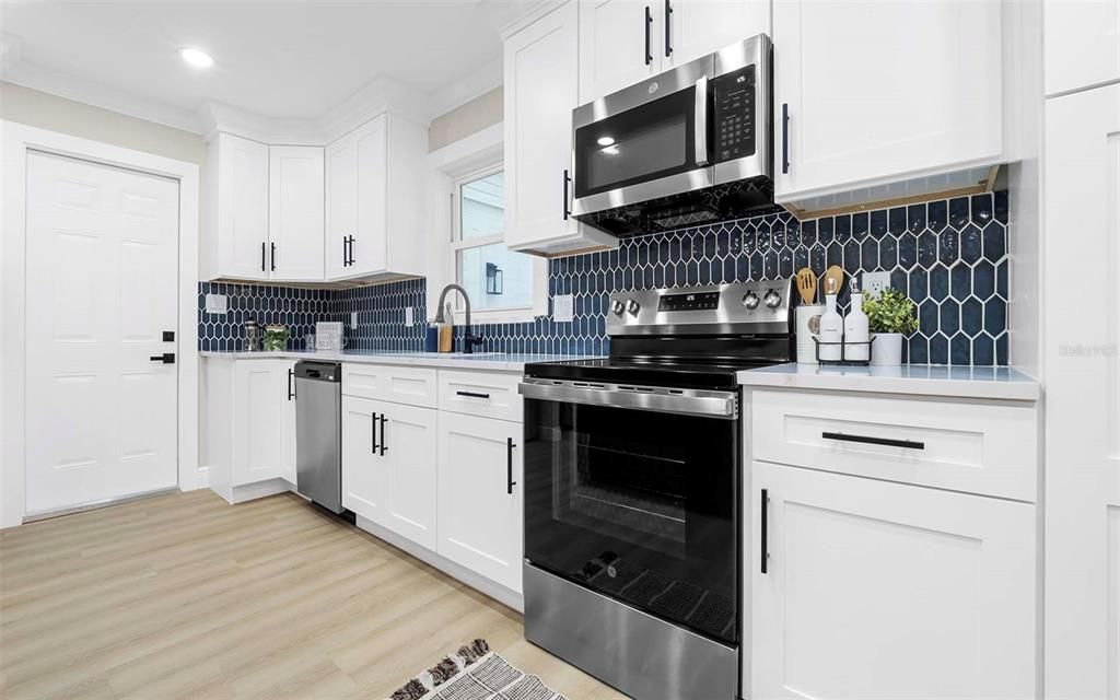 待售: $689,900 (4 贝兹, 3 浴室, 1918 平方英尺)