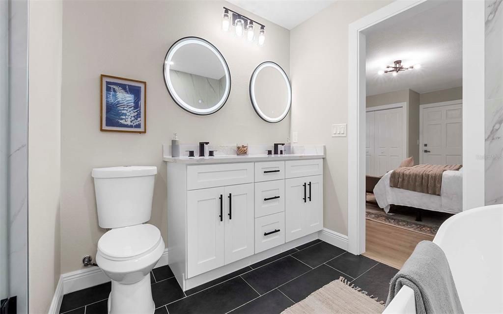 待售: $689,900 (4 贝兹, 3 浴室, 1918 平方英尺)