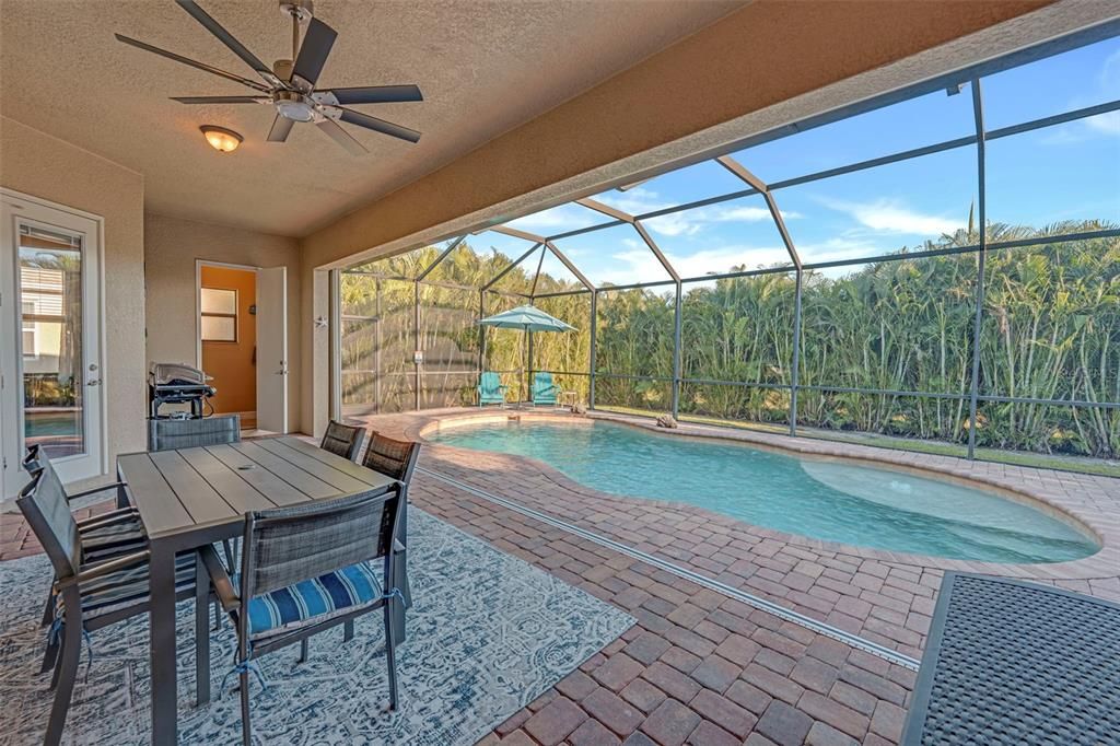 For Sale: $595,000 (3 beds, 2 baths, 2072 Square Feet)