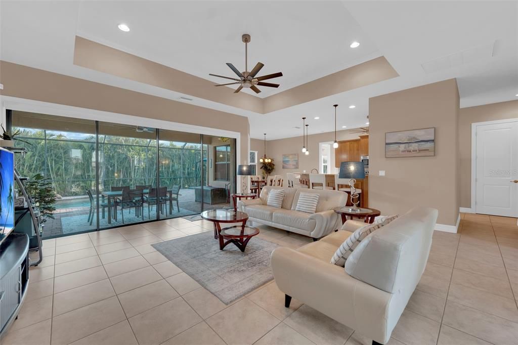 For Sale: $595,000 (3 beds, 2 baths, 2072 Square Feet)