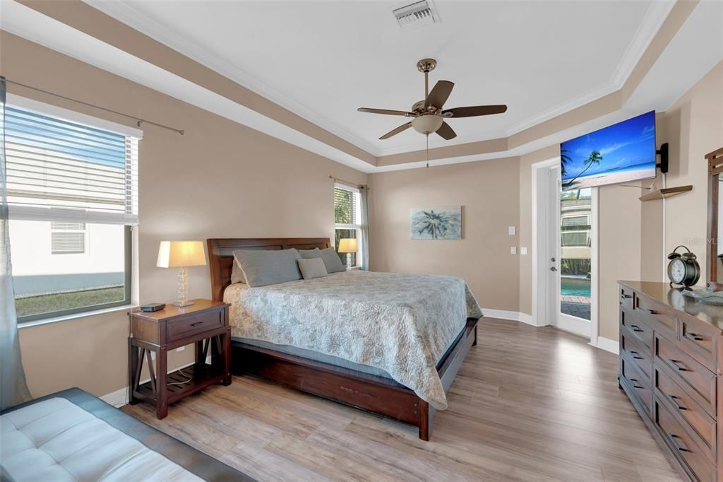 For Sale: $595,000 (3 beds, 2 baths, 2072 Square Feet)