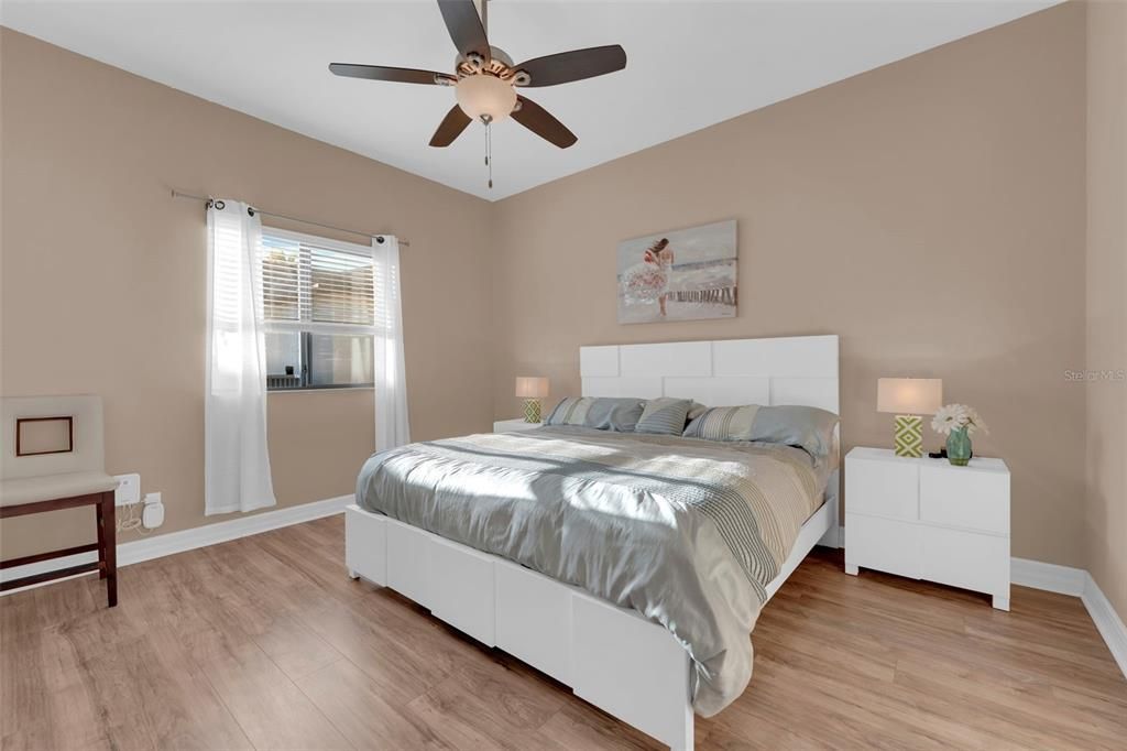 For Sale: $595,000 (3 beds, 2 baths, 2072 Square Feet)