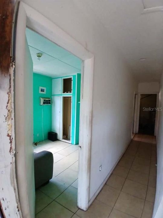 待售: $199,900 (2 贝兹, 1 浴室, 594 平方英尺)