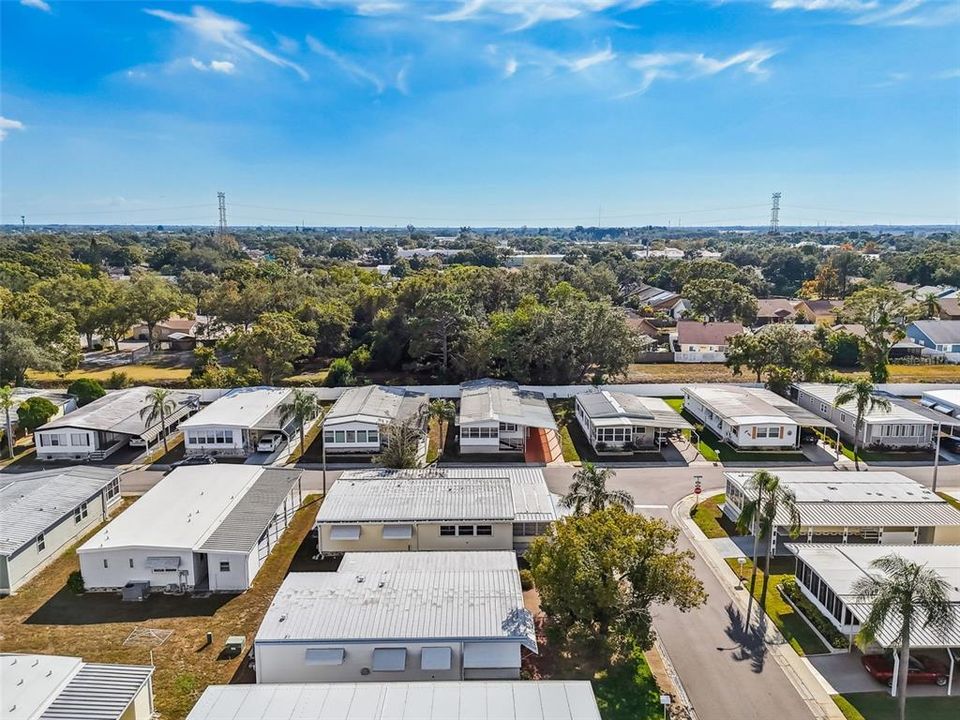 待售: $165,000 (2 贝兹, 2 浴室, 864 平方英尺)