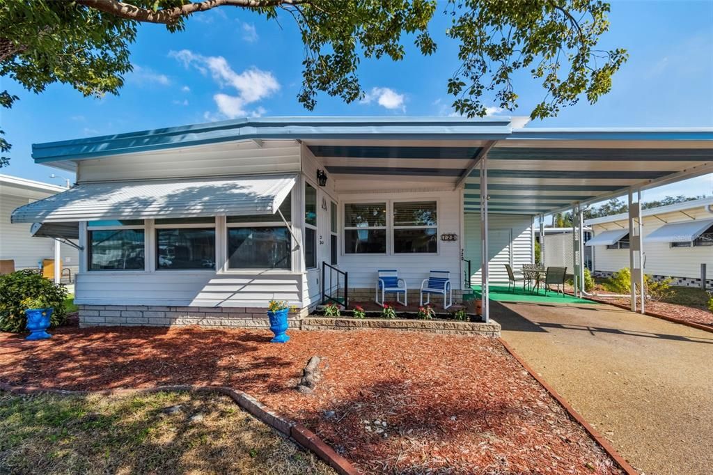 待售: $165,000 (2 贝兹, 2 浴室, 864 平方英尺)