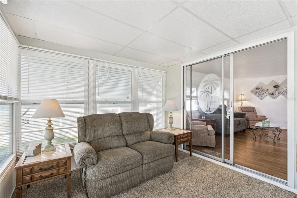 待售: $165,000 (2 贝兹, 2 浴室, 864 平方英尺)