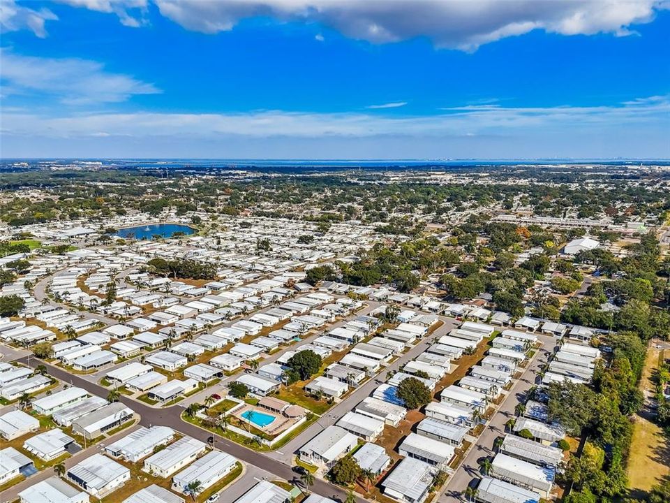 待售: $165,000 (2 贝兹, 2 浴室, 864 平方英尺)