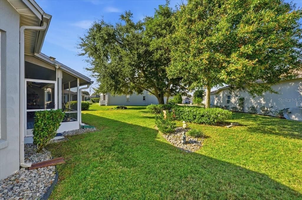 Active With Contract: $300,000 (3 beds, 2 baths, 1799 Square Feet)