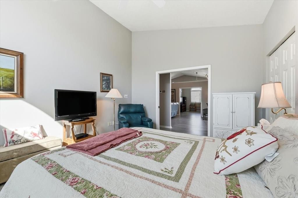 Active With Contract: $300,000 (3 beds, 2 baths, 1799 Square Feet)