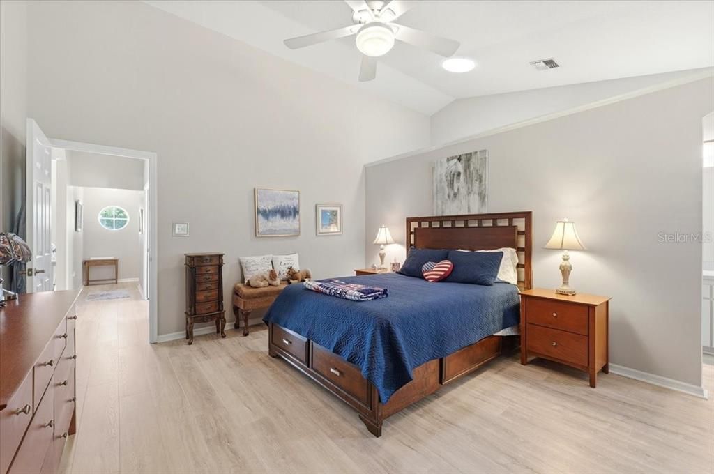 Active With Contract: $300,000 (3 beds, 2 baths, 1799 Square Feet)