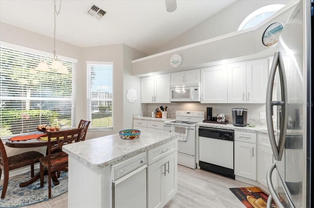 Active With Contract: $300,000 (3 beds, 2 baths, 1799 Square Feet)