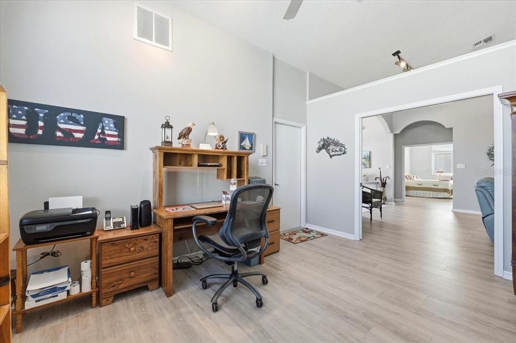 Active With Contract: $300,000 (3 beds, 2 baths, 1799 Square Feet)