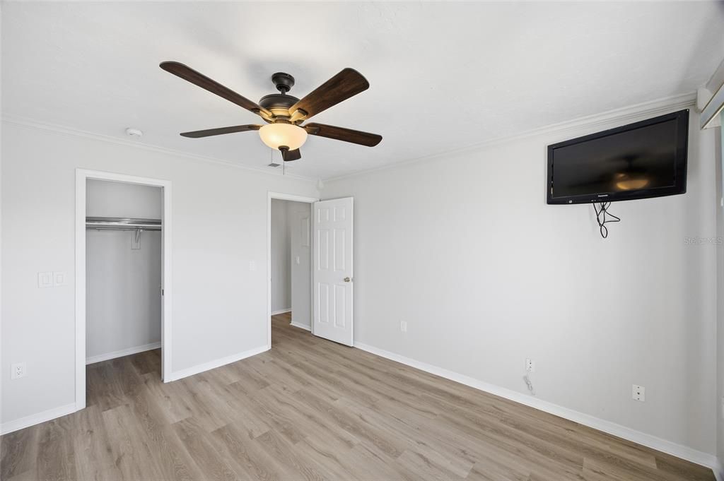 For Sale: $260,000 (2 beds, 2 baths, 1525 Square Feet)