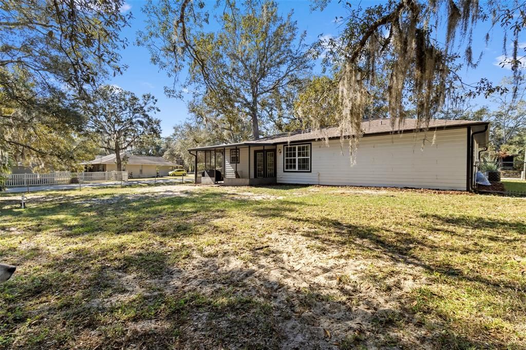 待售: $259,900 (3 贝兹, 2 浴室, 1324 平方英尺)