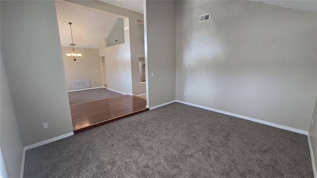 待售: $549,900 (4 贝兹, 3 浴室, 2471 平方英尺)