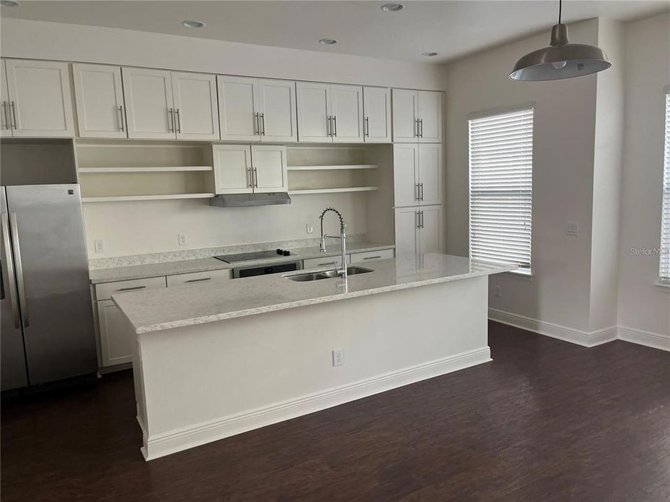 For Rent: $3,095 (4 beds, 3 baths, 1726 Square Feet)