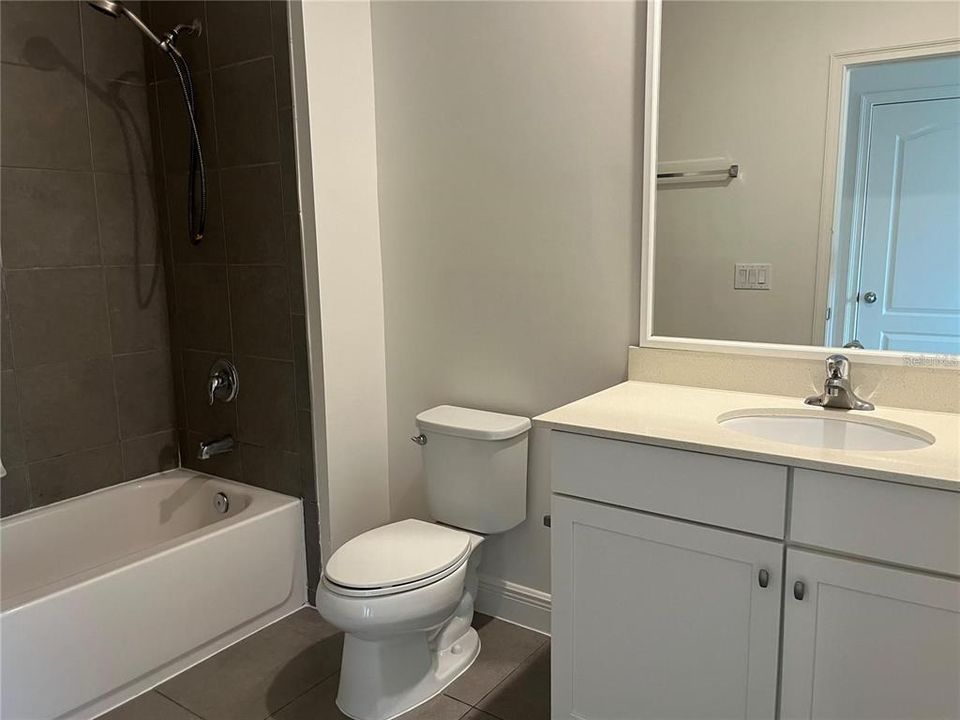 For Rent: $3,095 (4 beds, 3 baths, 1726 Square Feet)