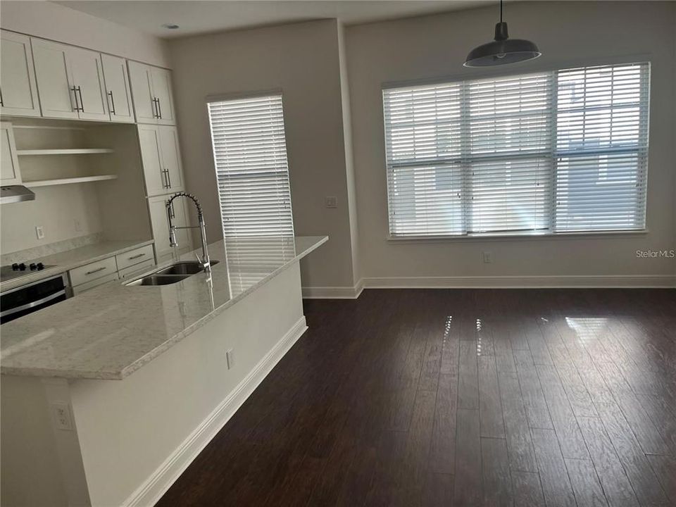 For Rent: $3,095 (4 beds, 3 baths, 1726 Square Feet)