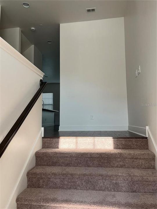 For Rent: $3,095 (4 beds, 3 baths, 1726 Square Feet)