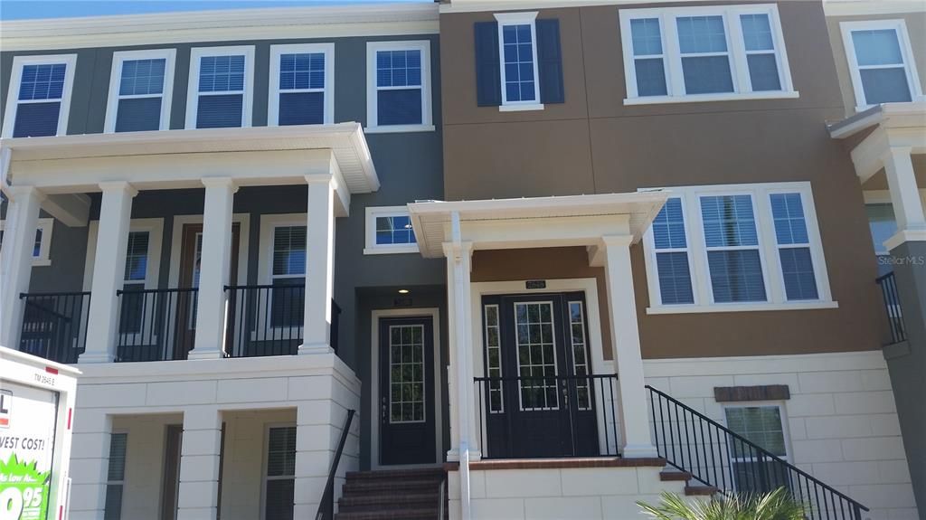 For Rent: $3,095 (4 beds, 3 baths, 1726 Square Feet)