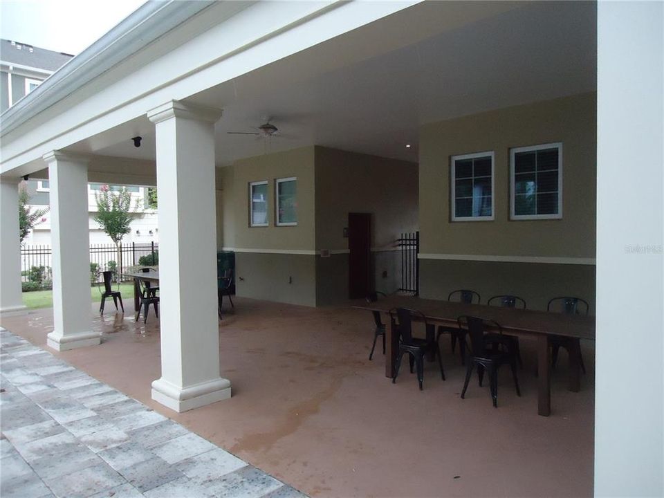 For Rent: $3,095 (4 beds, 3 baths, 1726 Square Feet)